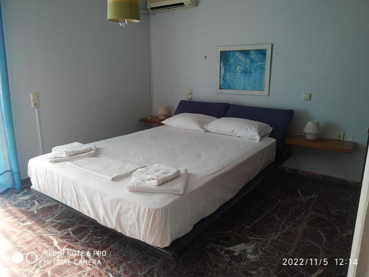 Avra Apartment Артемида Екстериор снимка